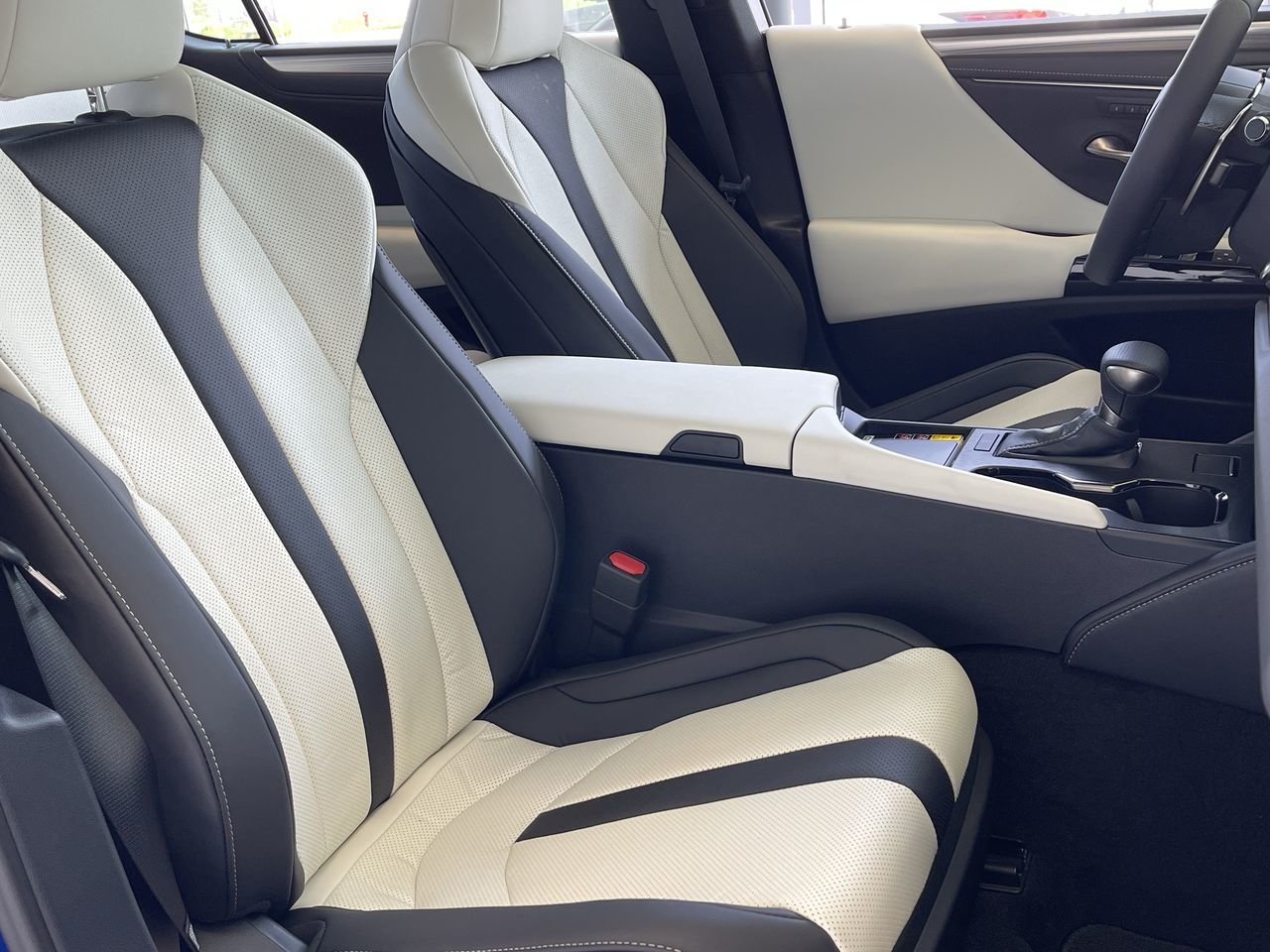 New 2023 Ultrasonic Blue Mica 2.0 Lexus 350 F SPORT image 33