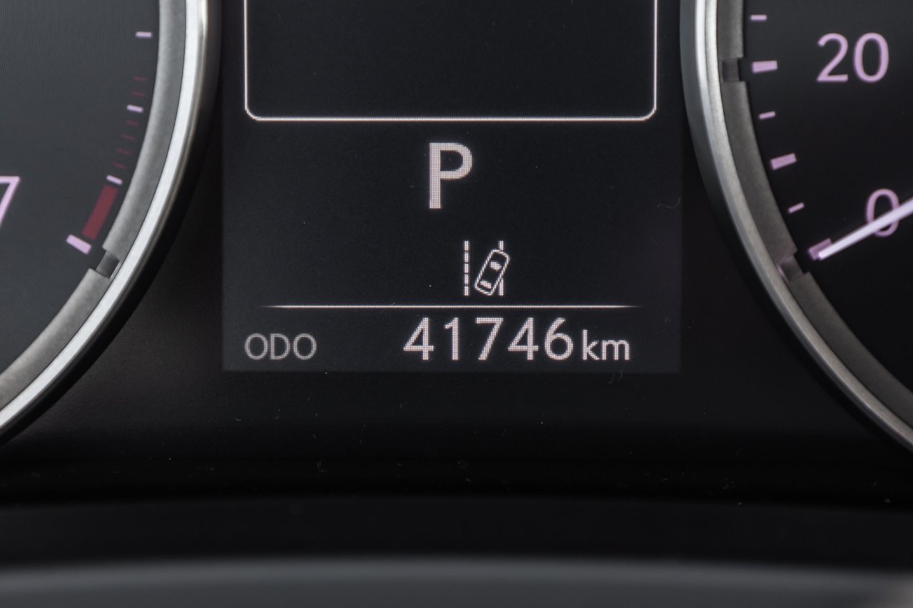 Used 2019 BLACK Lexus PREMIUM / CAMERA / TOIT OUVRANT / MAGS-18