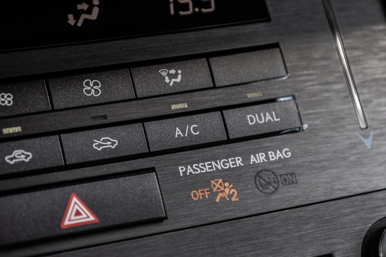 Used 2019 BLACK Lexus PREMIUM / CAMERA / TOIT OUVRANT / MAGS-18