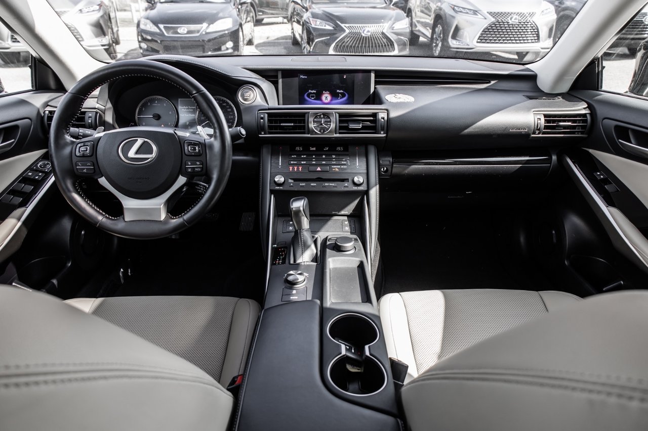 Used 2019 BLACK Lexus PREMIUM / CAMERA / TOIT OUVRANT / MAGS-18