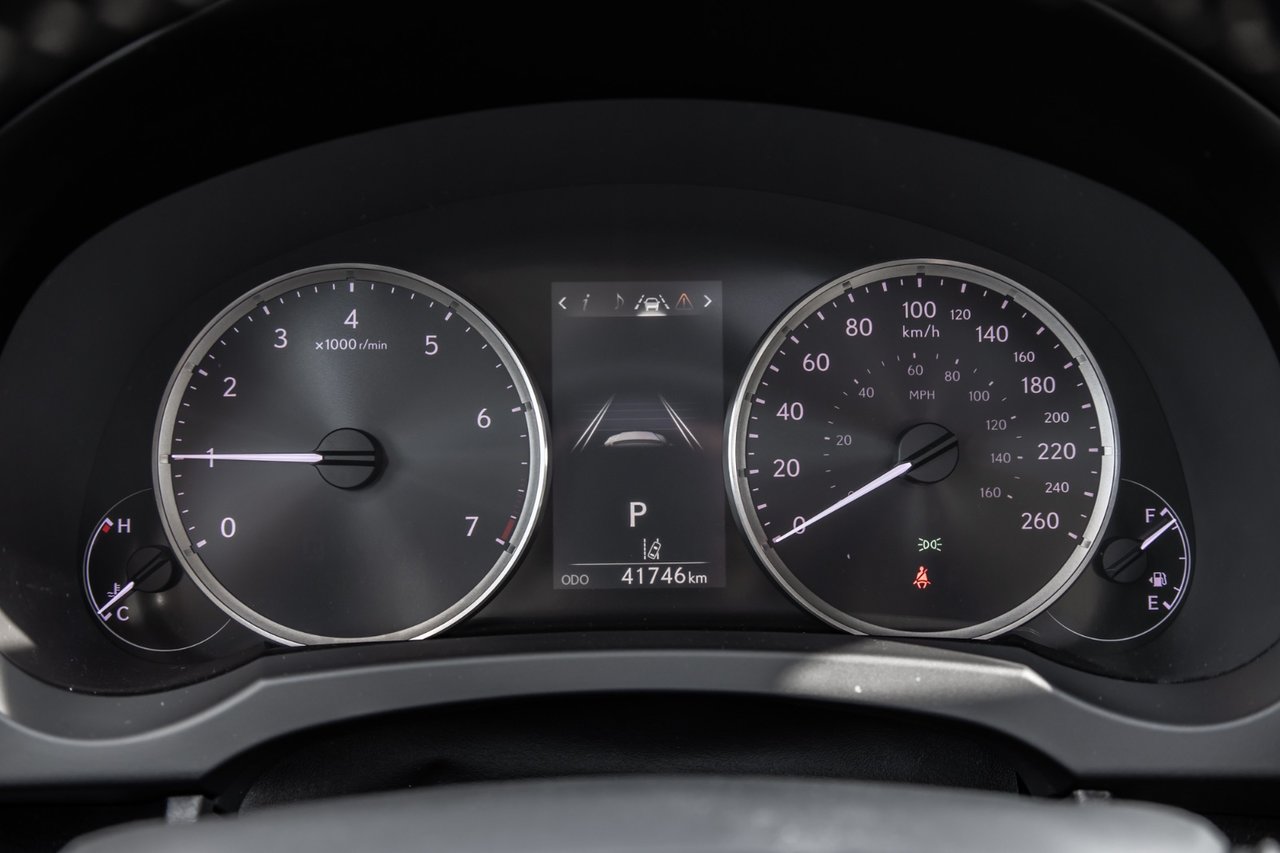 Used 2019 BLACK Lexus PREMIUM / CAMERA / TOIT OUVRANT / MAGS-18