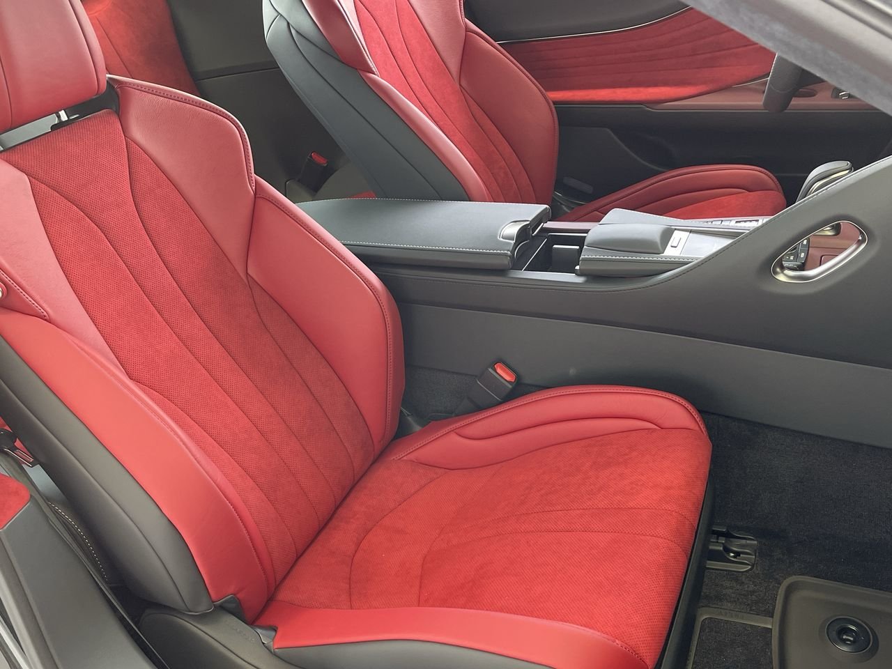 New 2023 Caviar Lexus 500h image 31