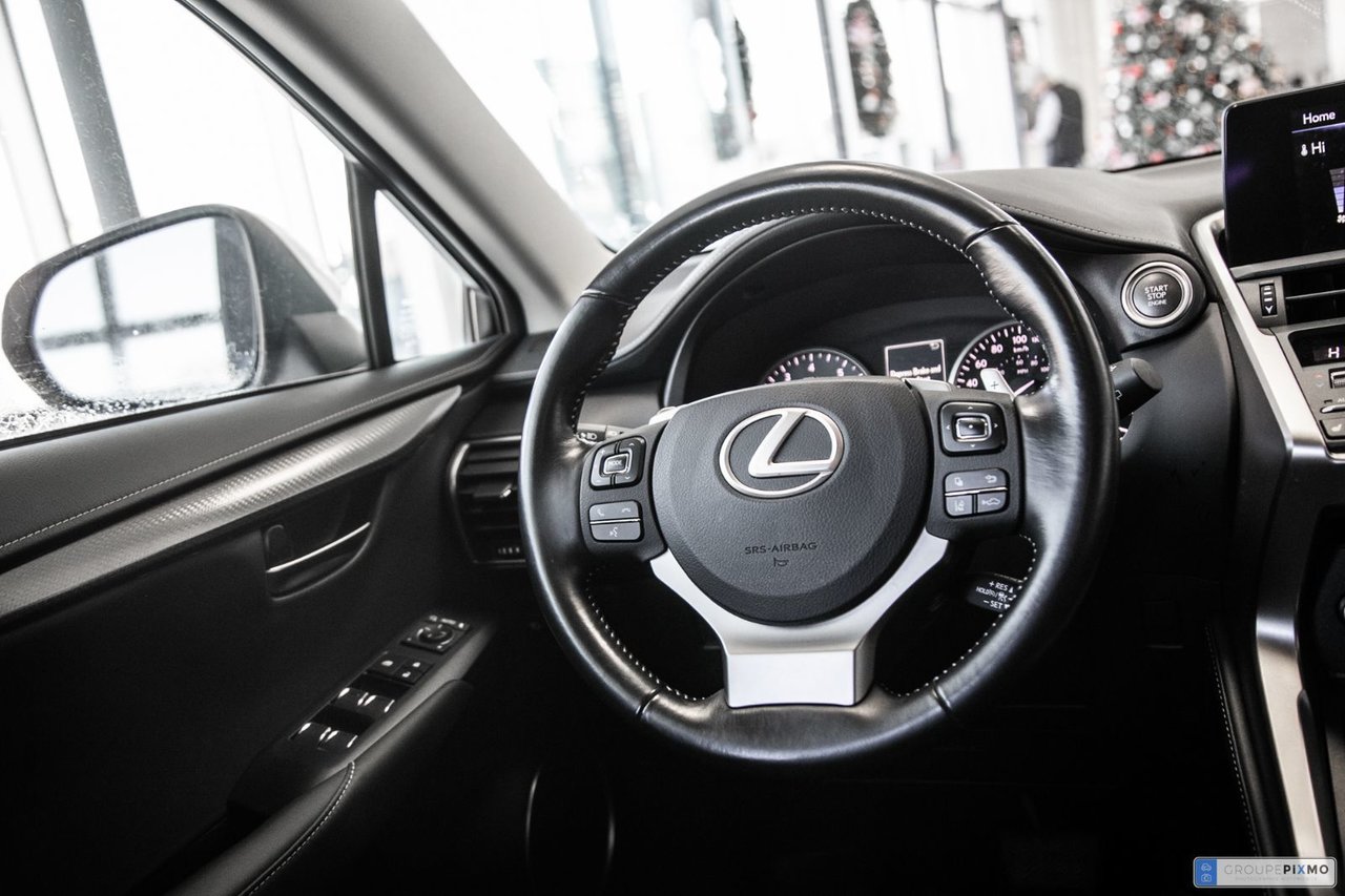Used 2021 WHITE Lexus BASE / CAMERA / CUIR / APPLE CARPLAY / MAGS-17