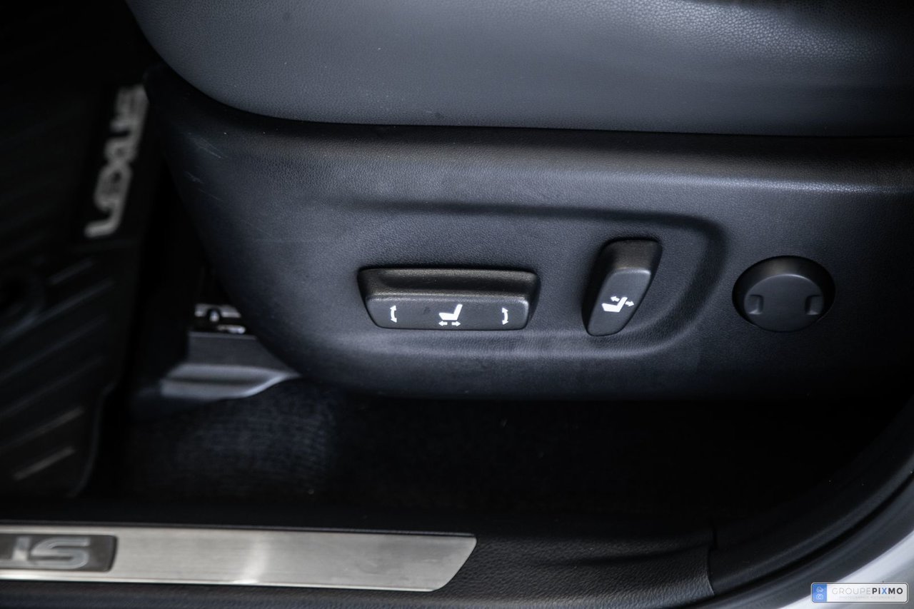 Used 2021 WHITE Lexus BASE / CAMERA / CUIR / APPLE CARPLAY / MAGS-17