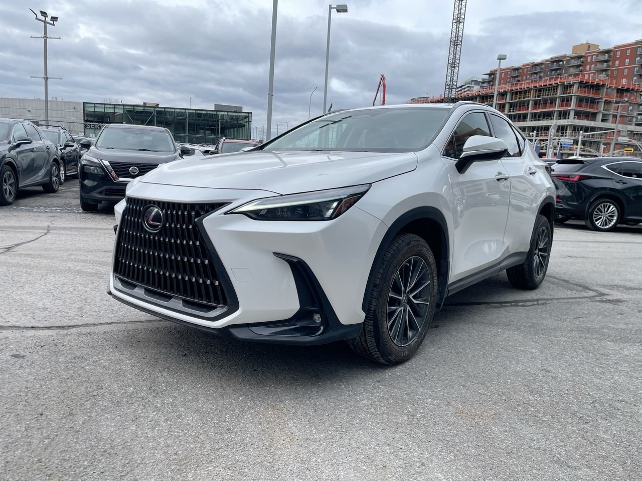 2023 Lexus NX Hybrid 350h Premium AWD