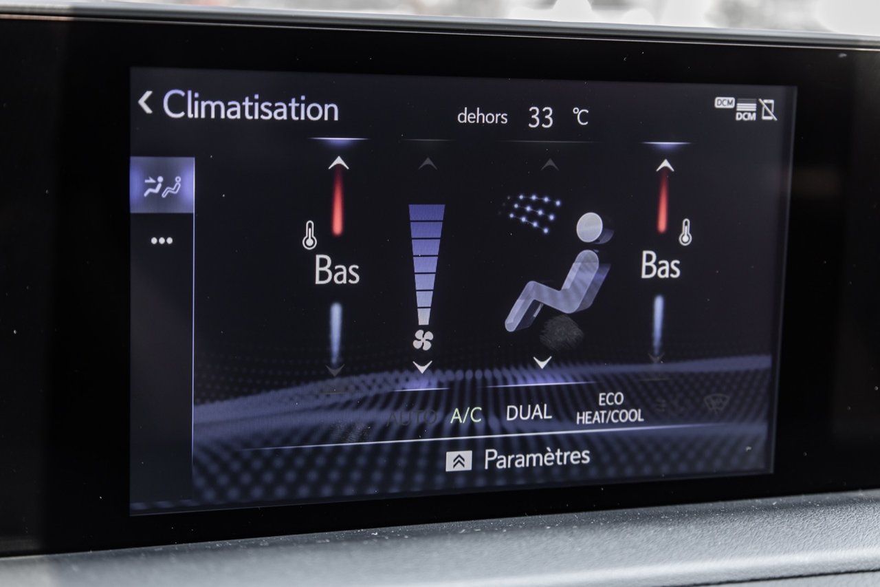 Certified Used 2021 White Lexus PREMIUM / SIÈGES CHAUFFANTS / MAGS 18
