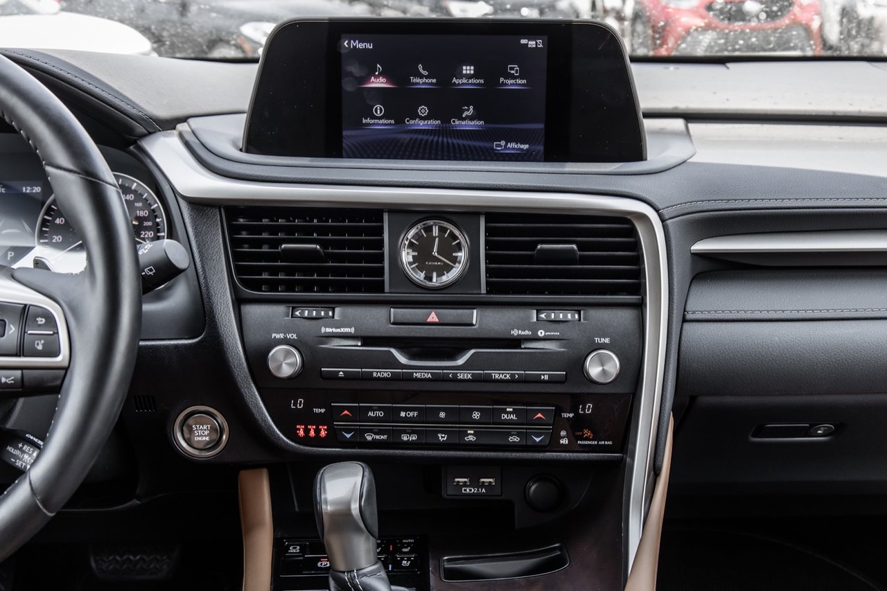 Certified Used 2021 White Lexus PREMIUM / SIÈGES CHAUFFANTS / MAGS 18