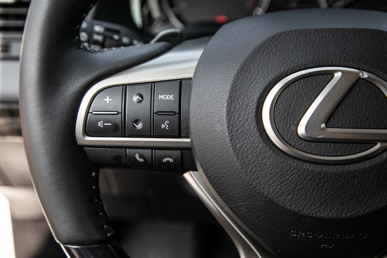 Certified Used 2022 WHITE Lexus LUXURY / NAVI-GPS / CAMERA / CUIR / MAGS-20