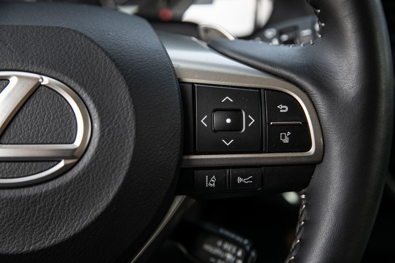 Certified Used 2022 WHITE Lexus LUXURY / NAVI-GPS / CAMERA / CUIR / MAGS-20