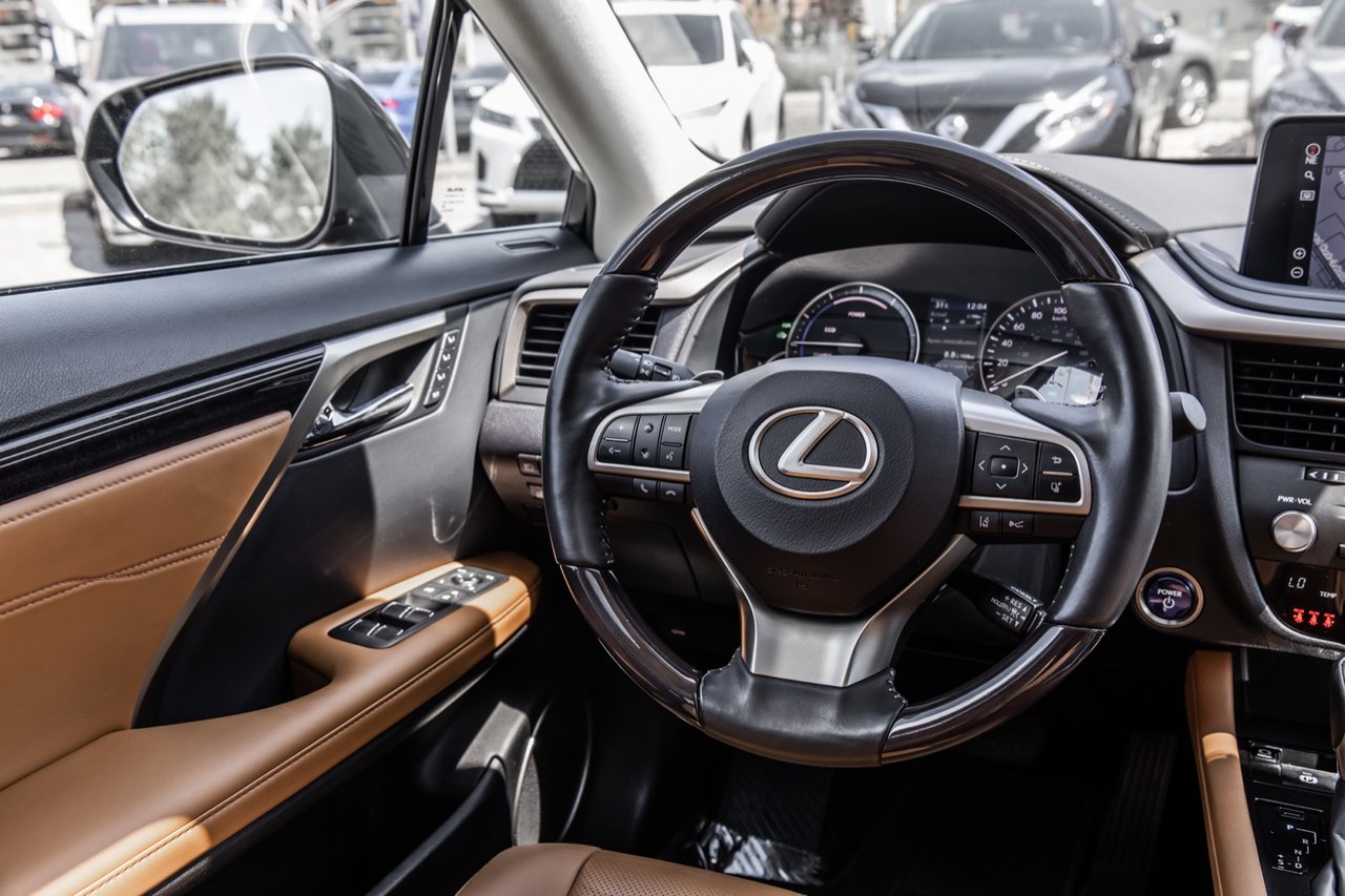Certified Used 2022 BLACK Lexus LUXURY / GPS / CAMERA / TOIT OUVRANT / MAGS-20