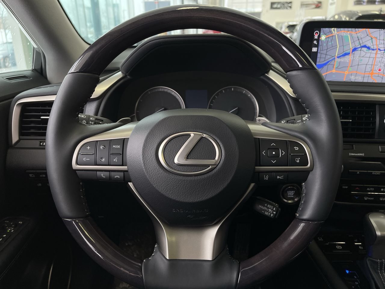 Certified Used 2022 SILVER Lexus EXECUTIF / GPS / CAMERA 360 / TOIT PANO / MAGS-20 image 22