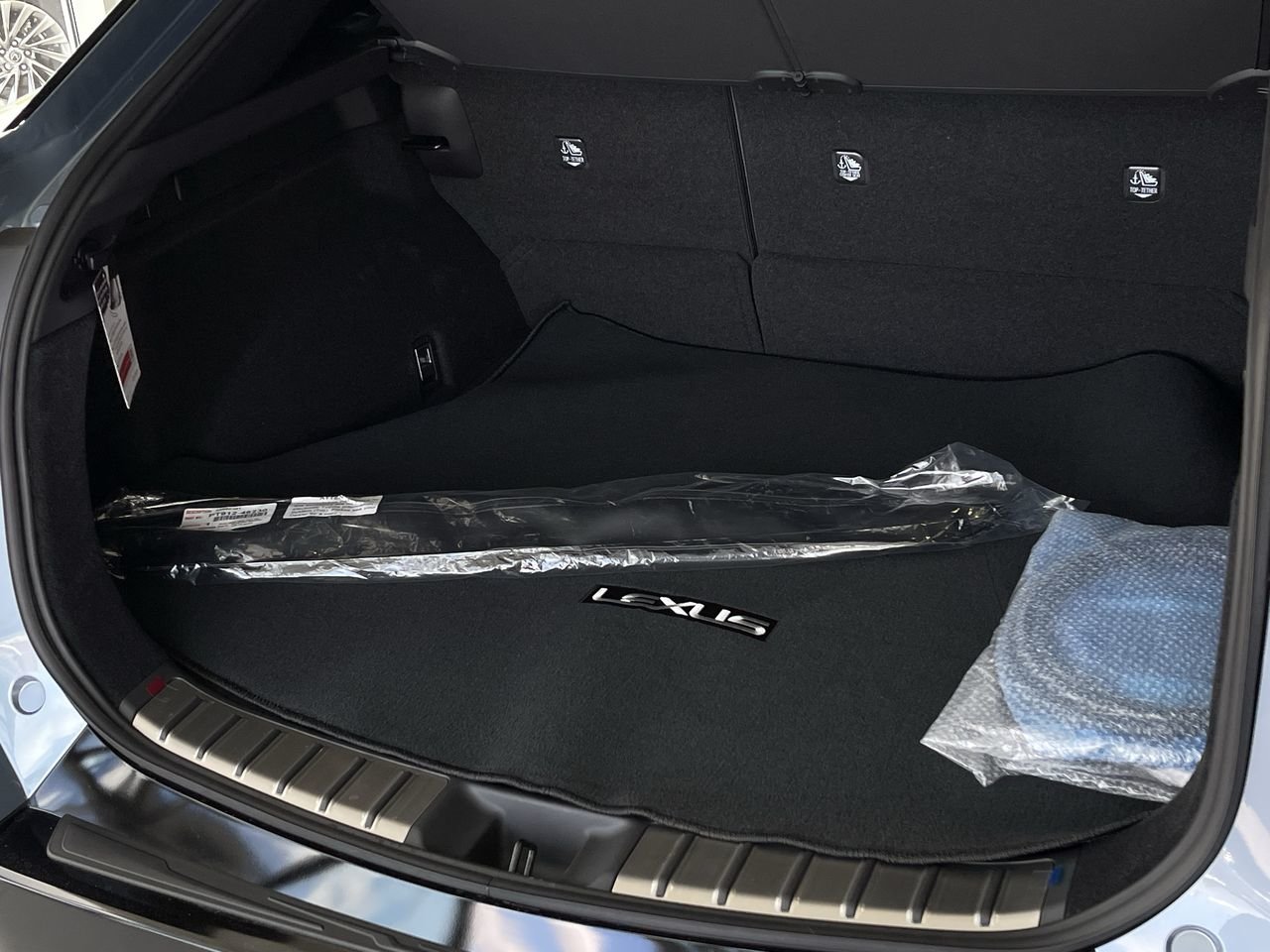 New 2023 Ether Lexus EXECUTIVE image 32