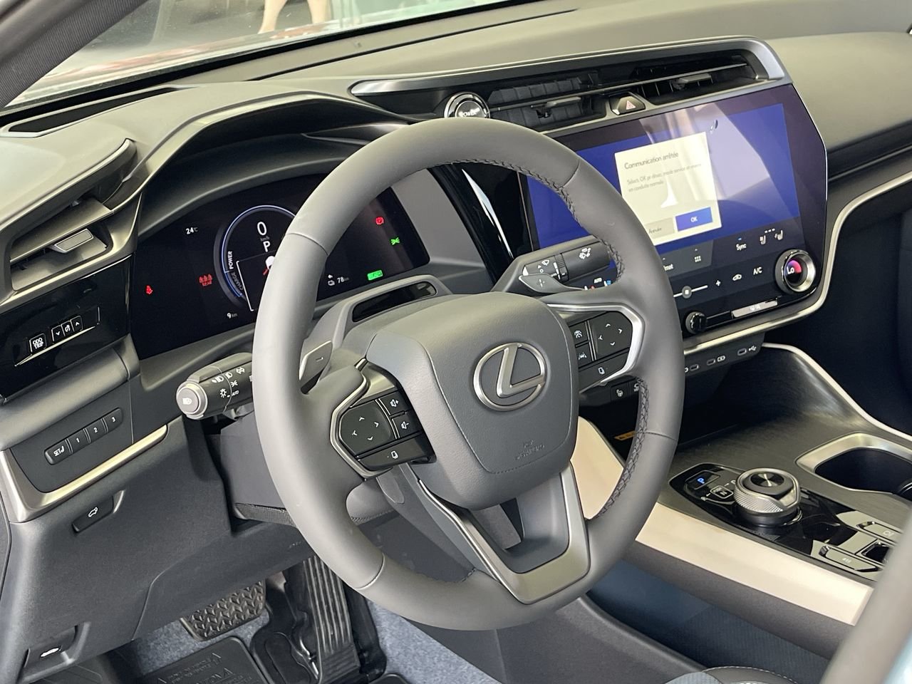 New 2023 Ether Lexus EXECUTIVE image 22