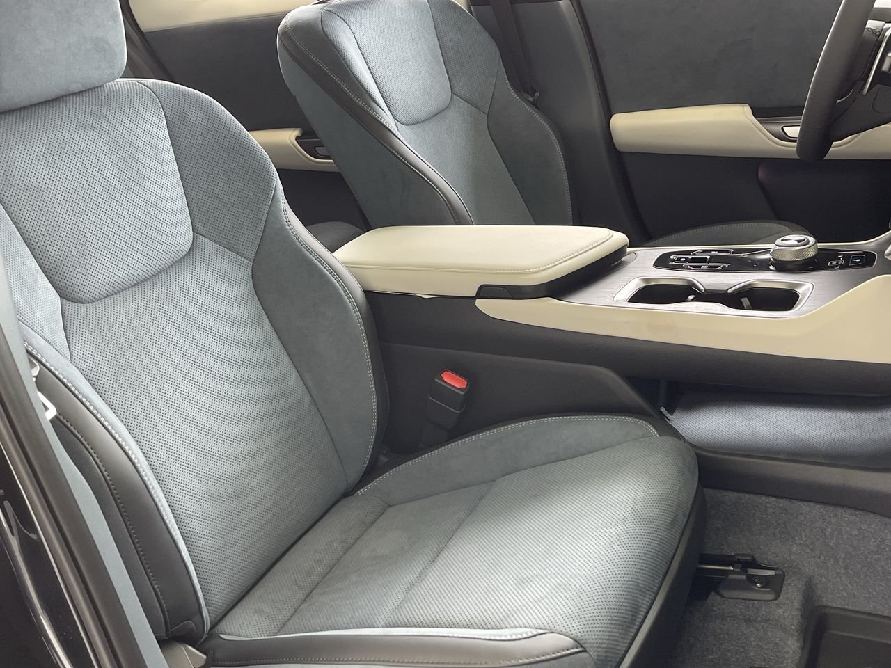 New 2023 Caviar Lexus EXECUTIVE image 33