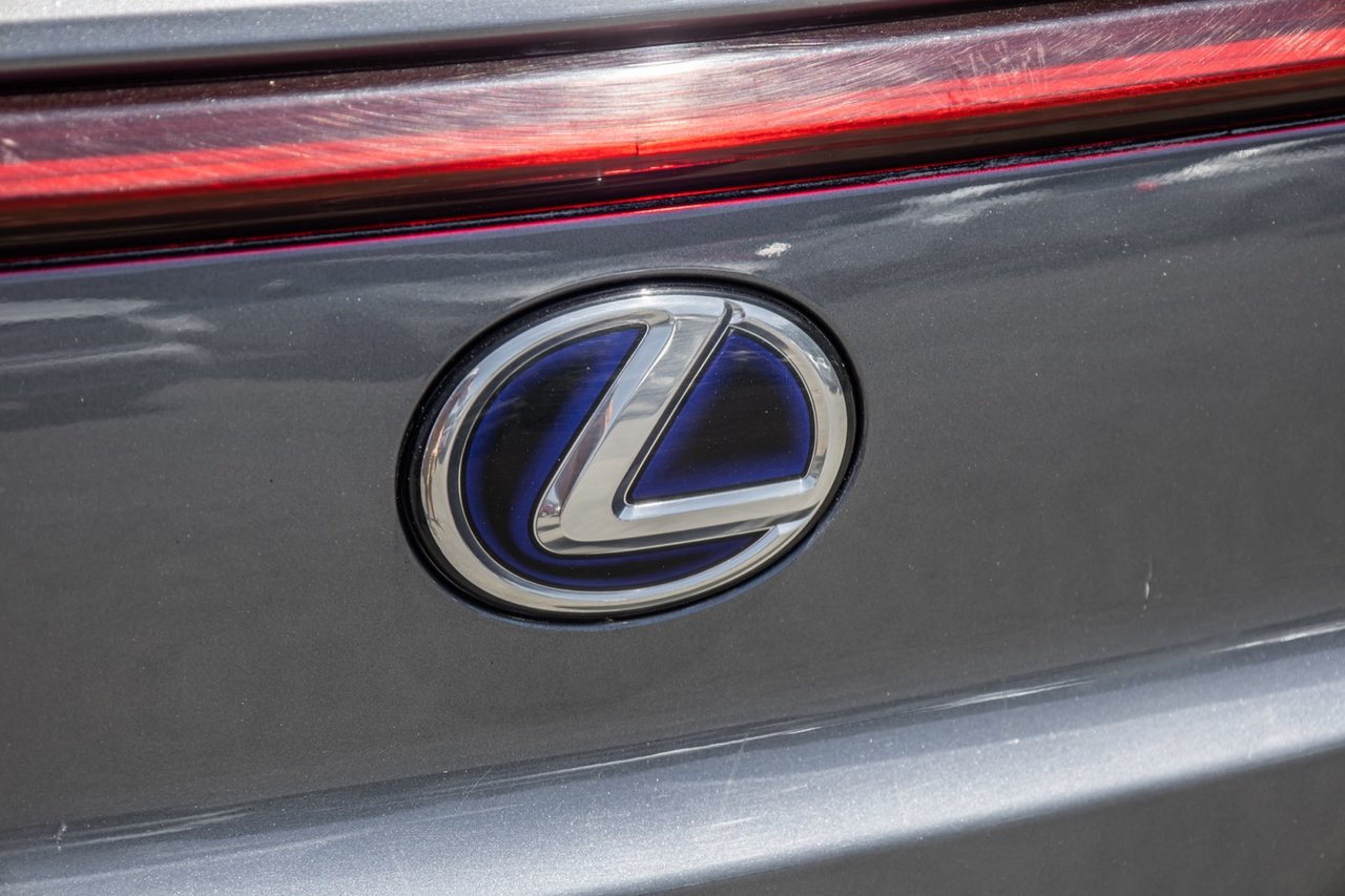 Used 2020 GREY Lexus LUXURY / NAVI-GPS / HUD /MAGS-18