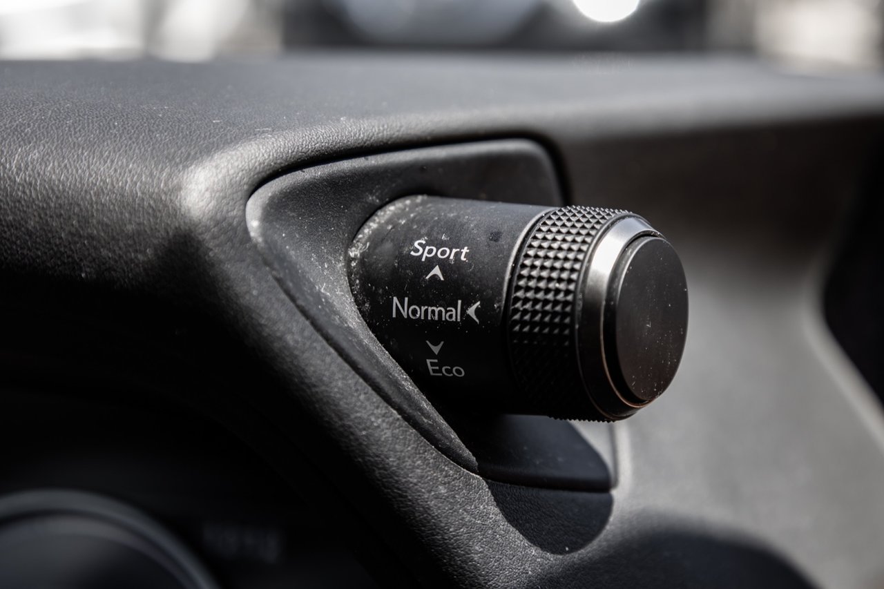 Used 2020 GREY Lexus LUXURY / NAVI-GPS / HUD /MAGS-18