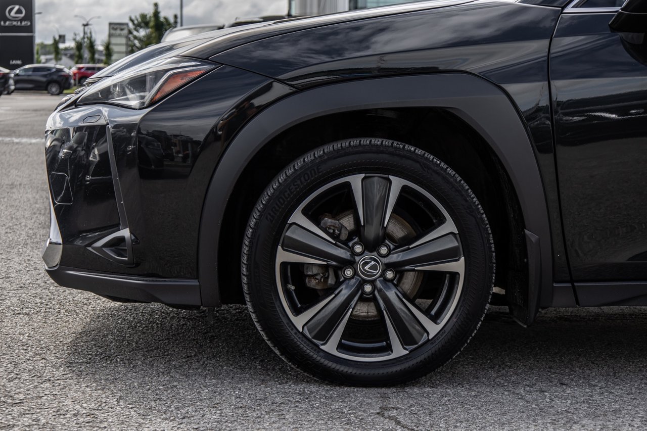 Used 2020 BLACK Lexus PREMIUM / CAMERA / TOIT OUVRANT / MAGS-18
