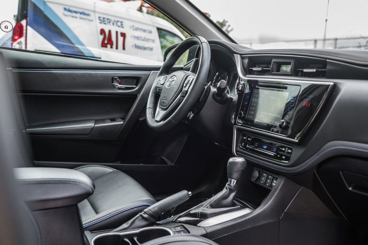 Used 2019 Caviar Toyota XSE / GPS / TOIT OUVRANT / MAGS-17