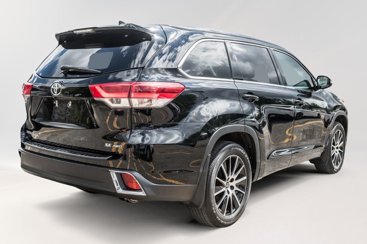 Used 2018 Caviar Toyota XLE / GPS / CAMERA / TOIT OUVRANT / MAGS-19