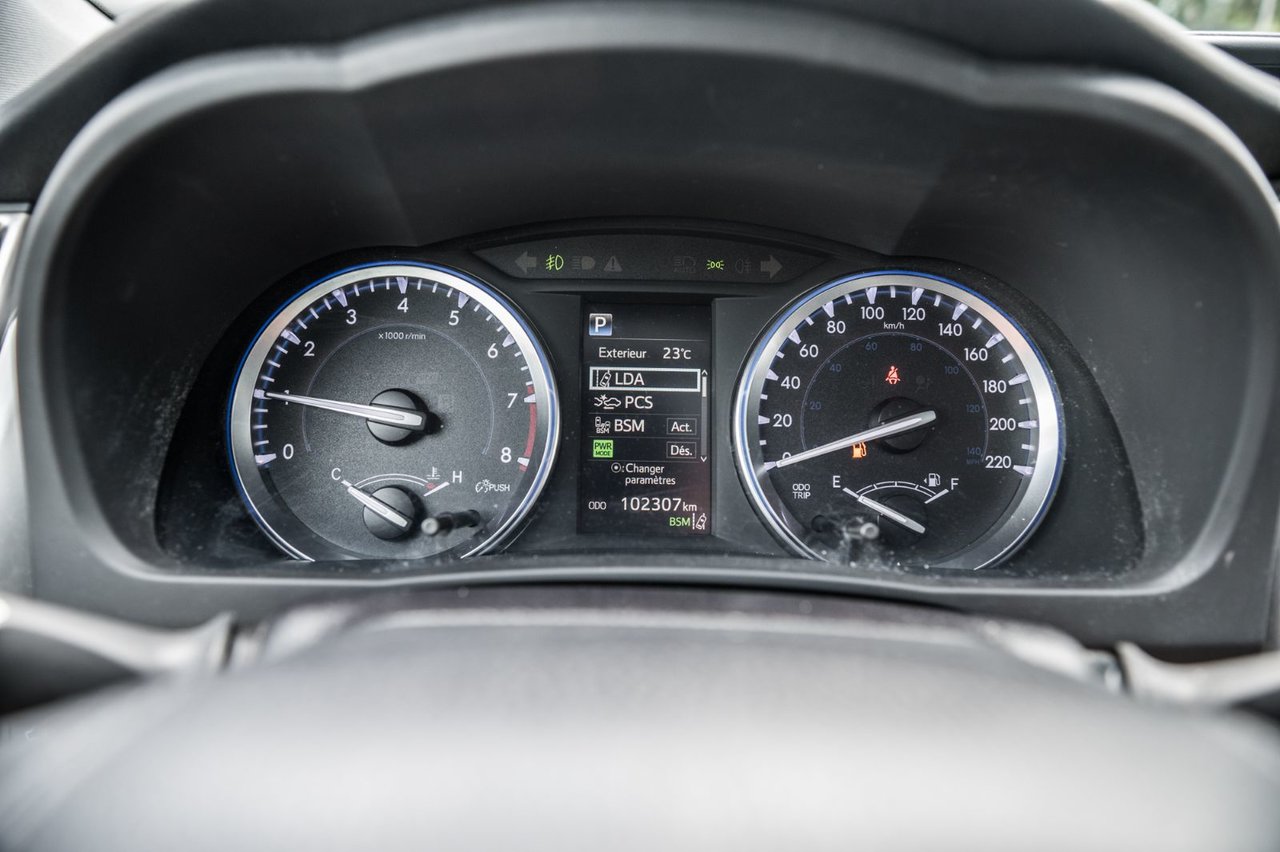 Used 2018 Caviar Toyota XLE / GPS / CAMERA / TOIT OUVRANT / MAGS-19
