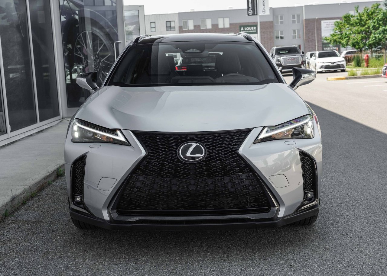 2025 Lexus UX