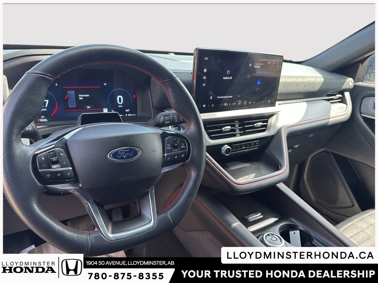 2025 Ford Explorer ST-Line-13