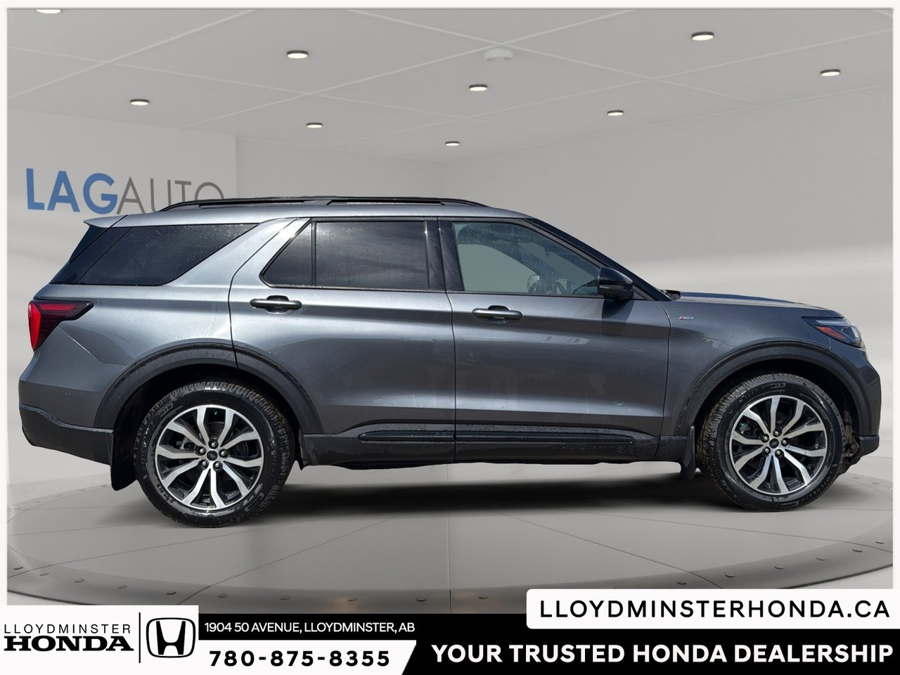 2025 Ford Explorer ST-Line-4