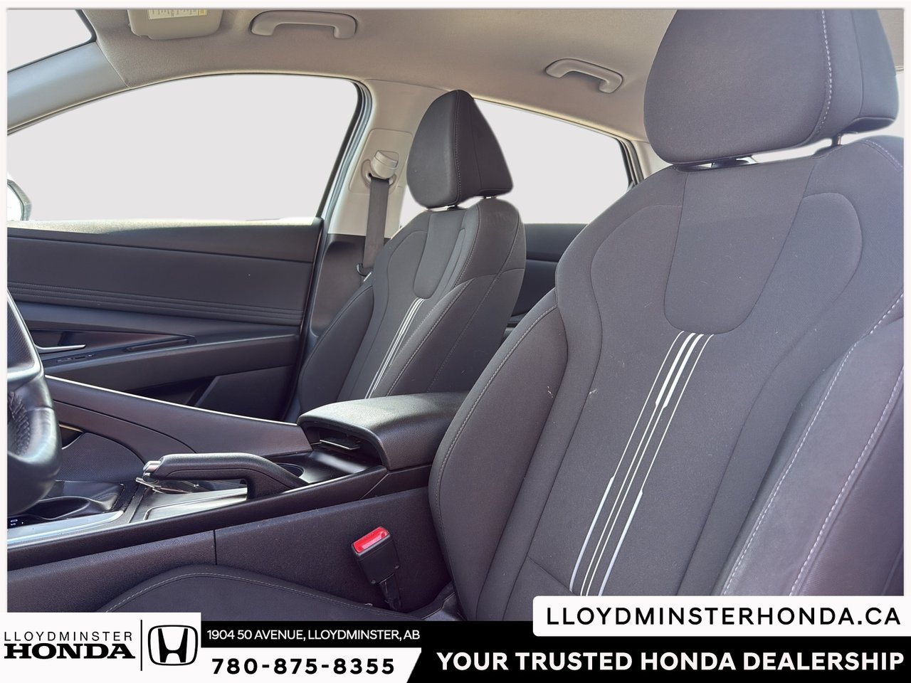2024 Hyundai Elantra Preferred-13