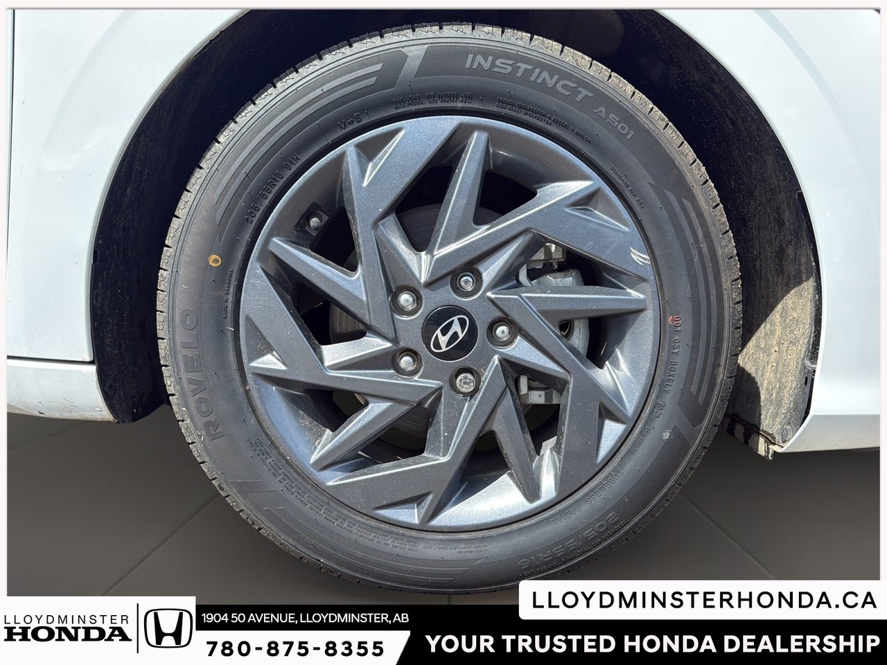 2024 Hyundai Elantra Preferred-3