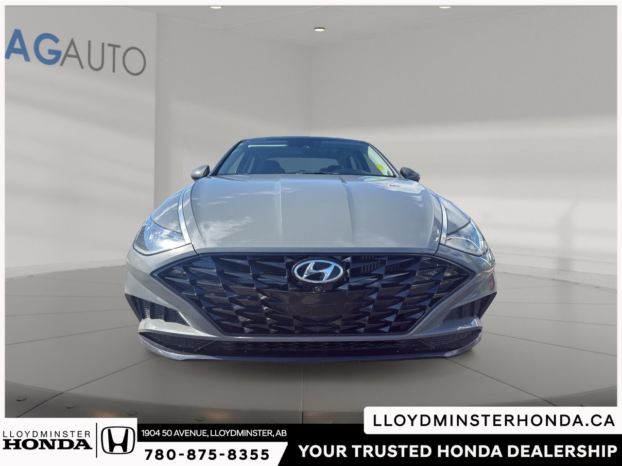 2020 Hyundai Sonata Luxury-1