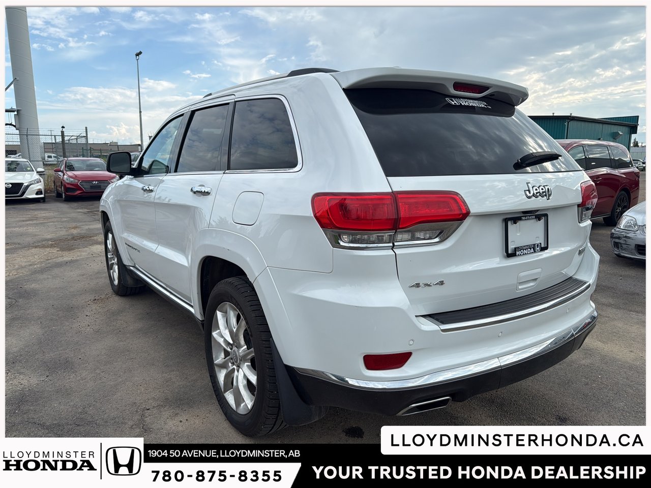 2015 Jeep Grand Cherokee Summit-7