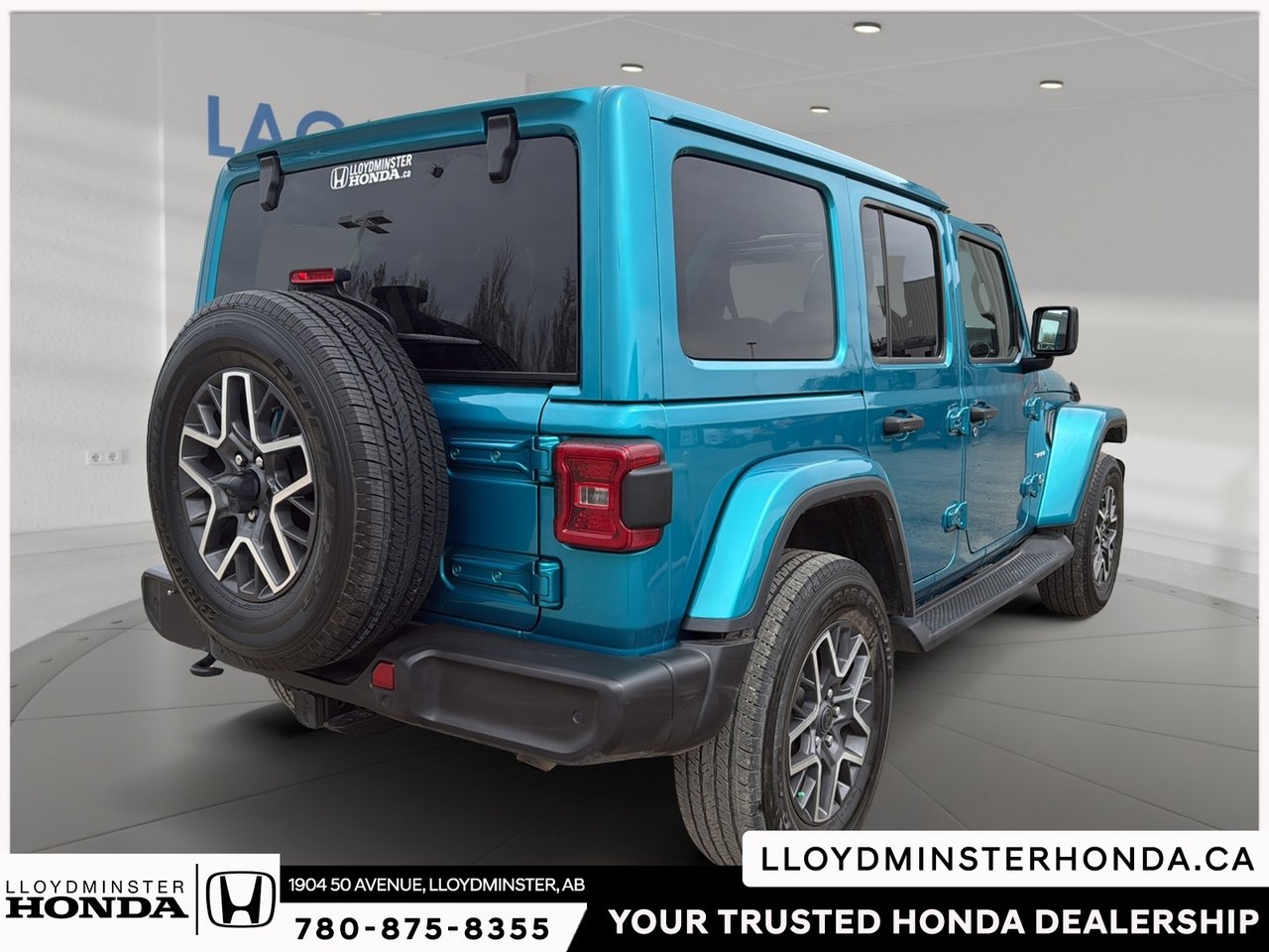 2024 Jeep Wrangler Sahara-4