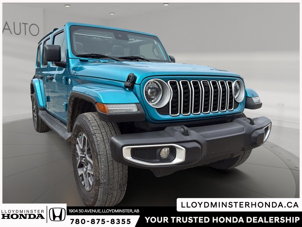 2024 Jeep Wrangler Sahara-2