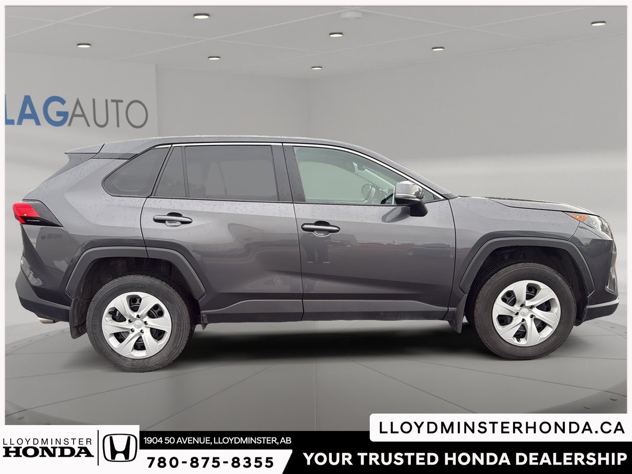 2025 Toyota RAV4 LE-4