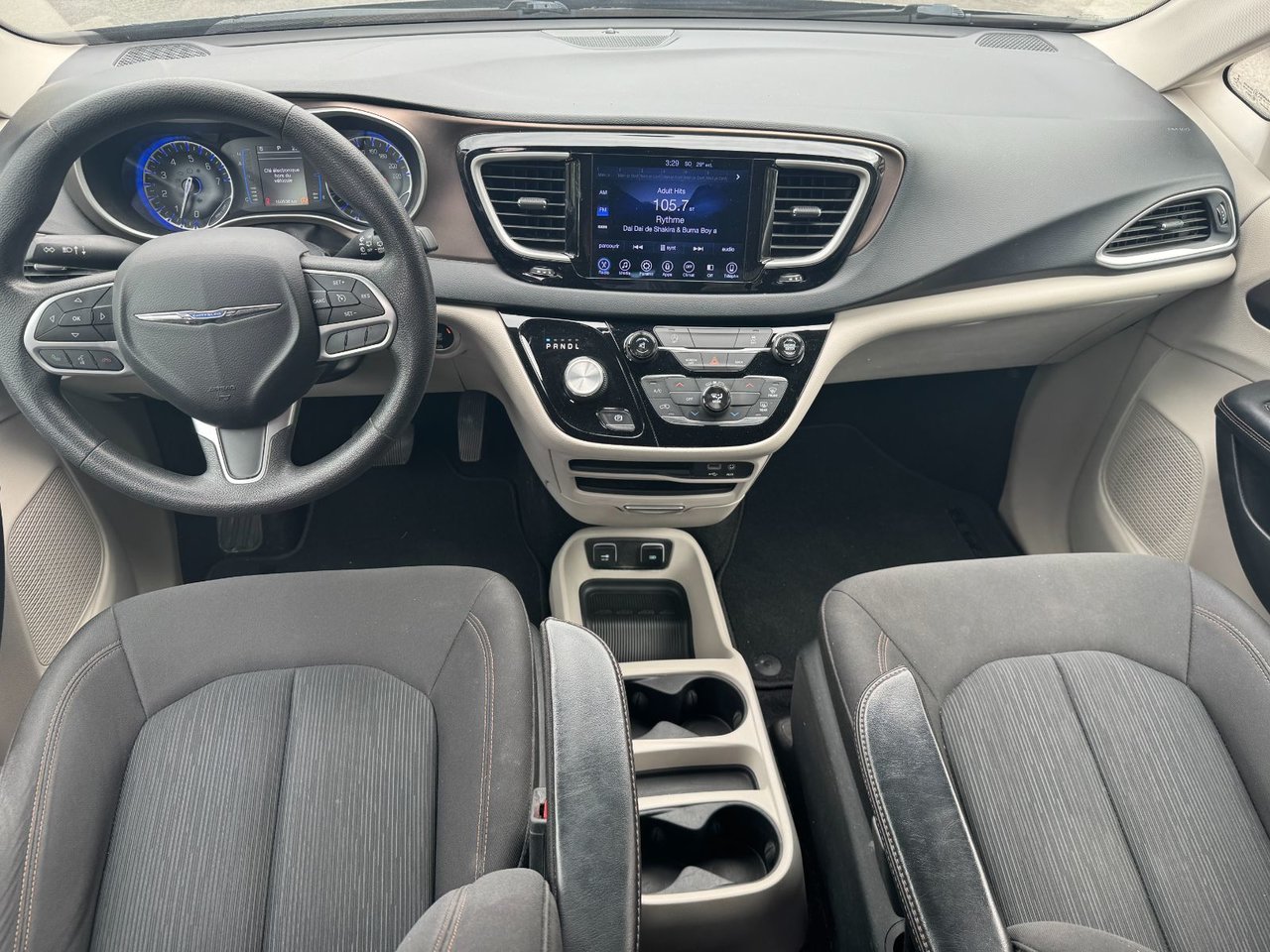 2017 Chrysler Pacifica Touring-9