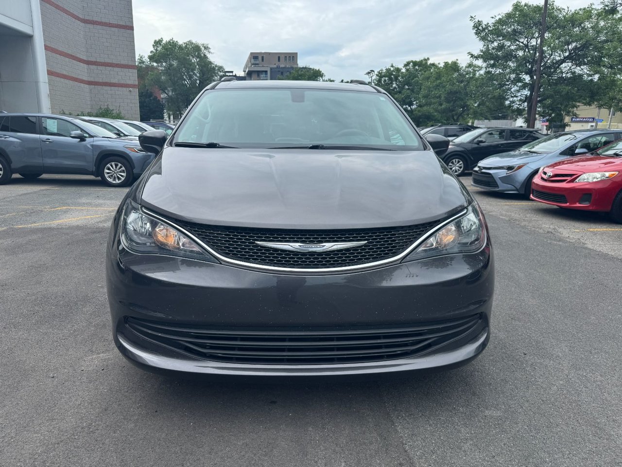 2017 Chrysler Pacifica Touring-7