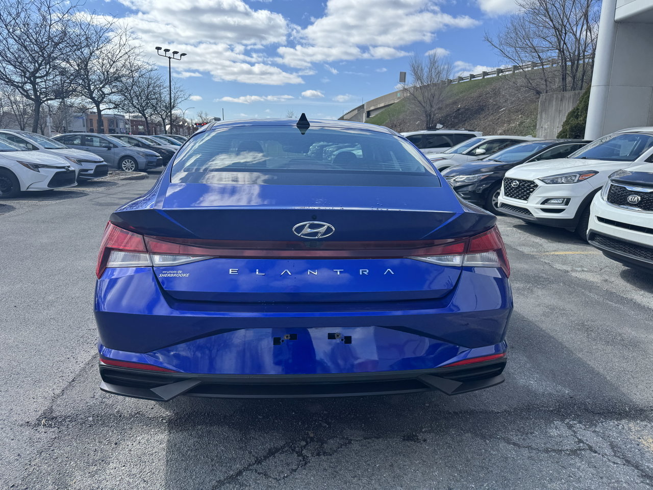 Hyundai Elantra Preferred 2021-18