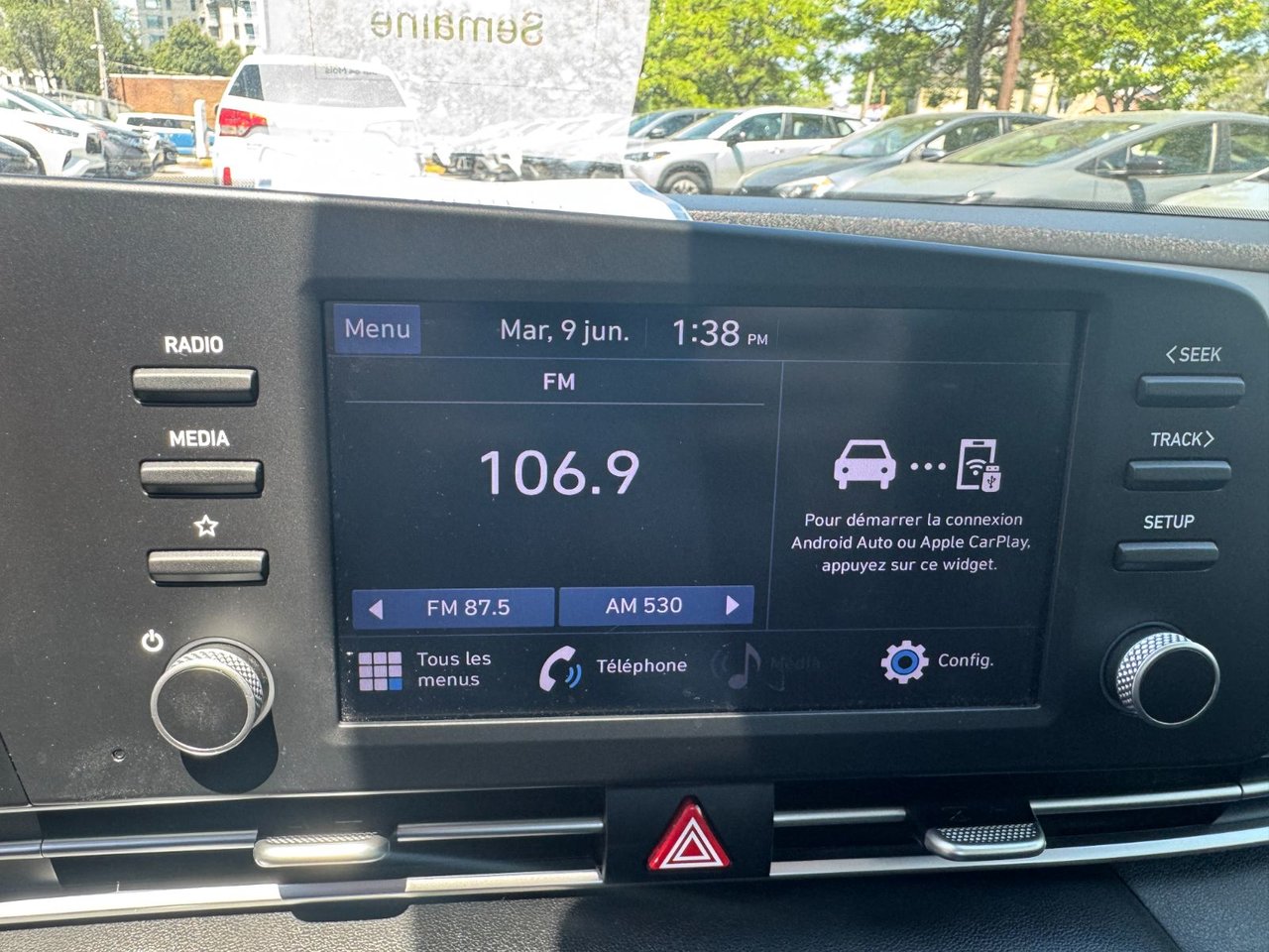 Hyundai Elantra Preferred 2021-15