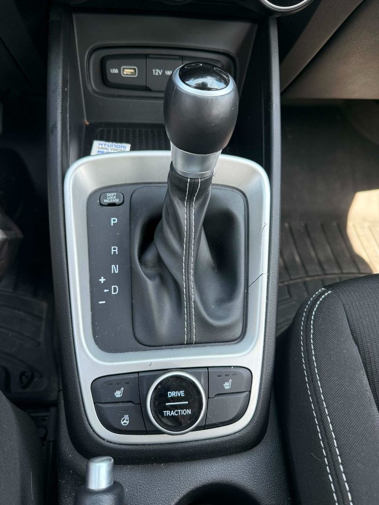 2022 Hyundai Venue SE Preferred-12