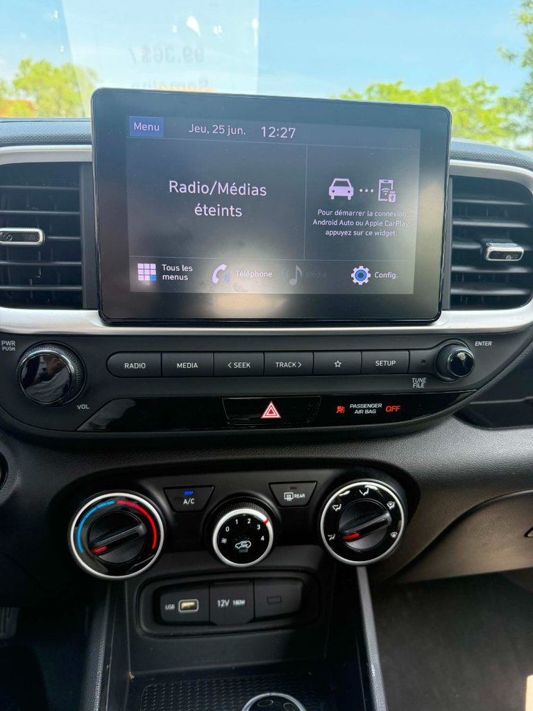 2022 Hyundai Venue SE Preferred-11