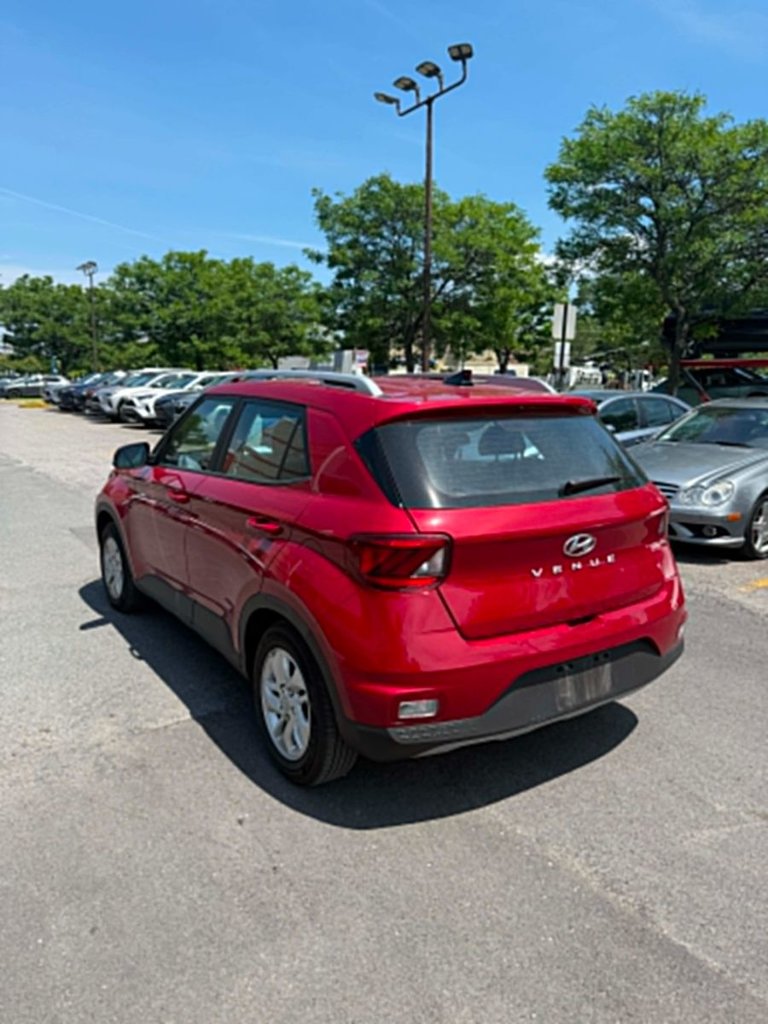 2022 Hyundai Venue SE Preferred-6