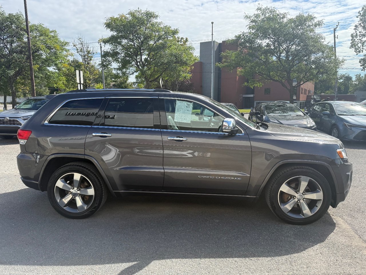 Jeep Grand Cherokee Overland 2014-5