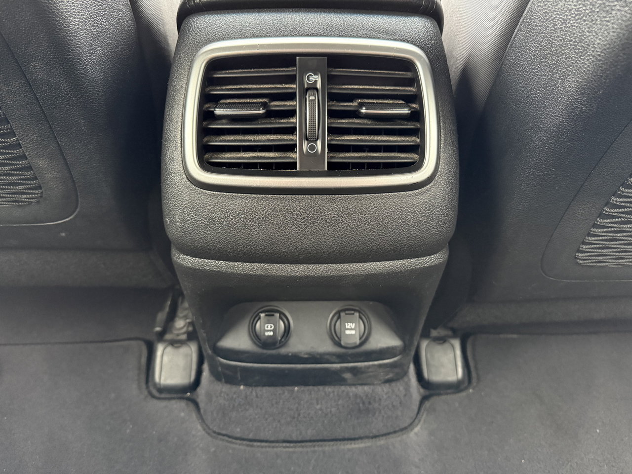 Kia Sorento 2.0L Turbo LX+ 2016-36