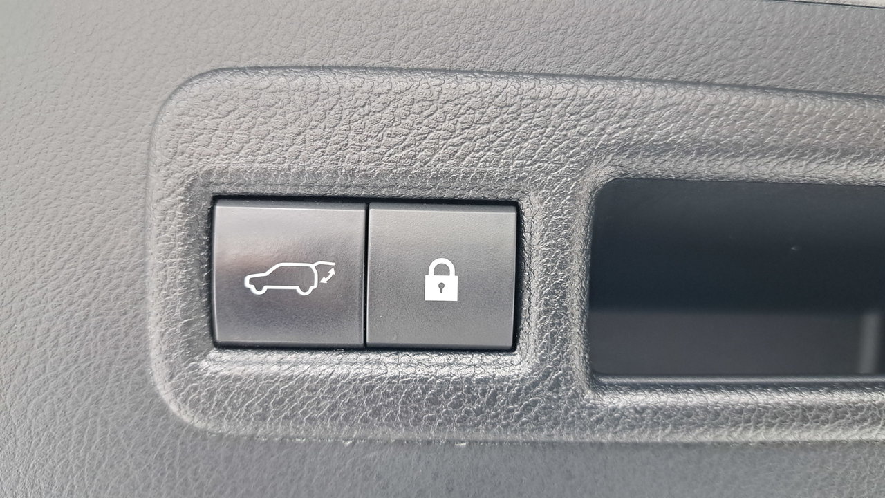 Lexus NX 300h 2019-39