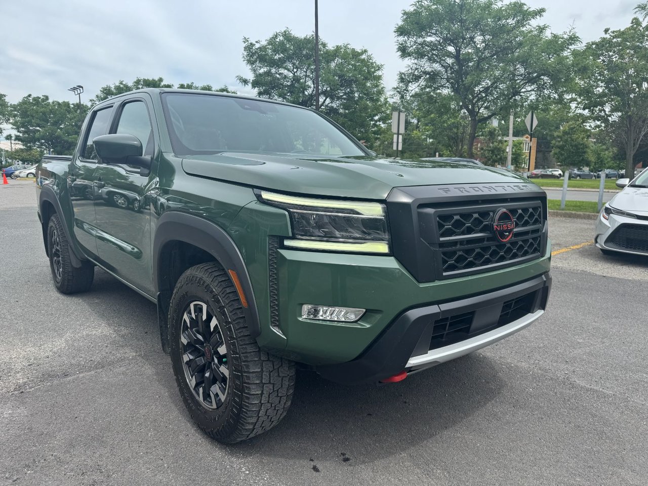 2022 Nissan Frontier-6