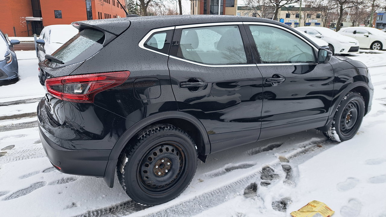 2021 Nissan Qashqai S-3