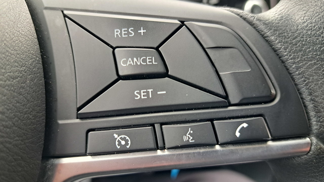 2021 Nissan Qashqai S-12