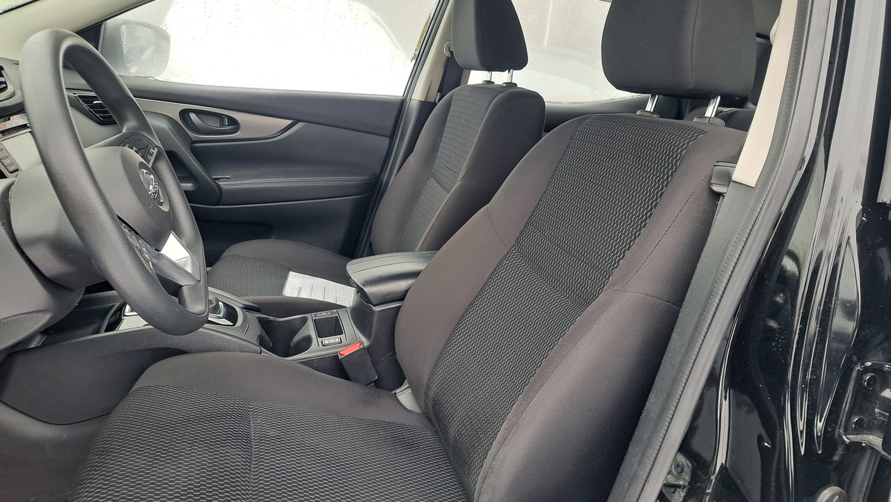 2021 Nissan Qashqai S-8