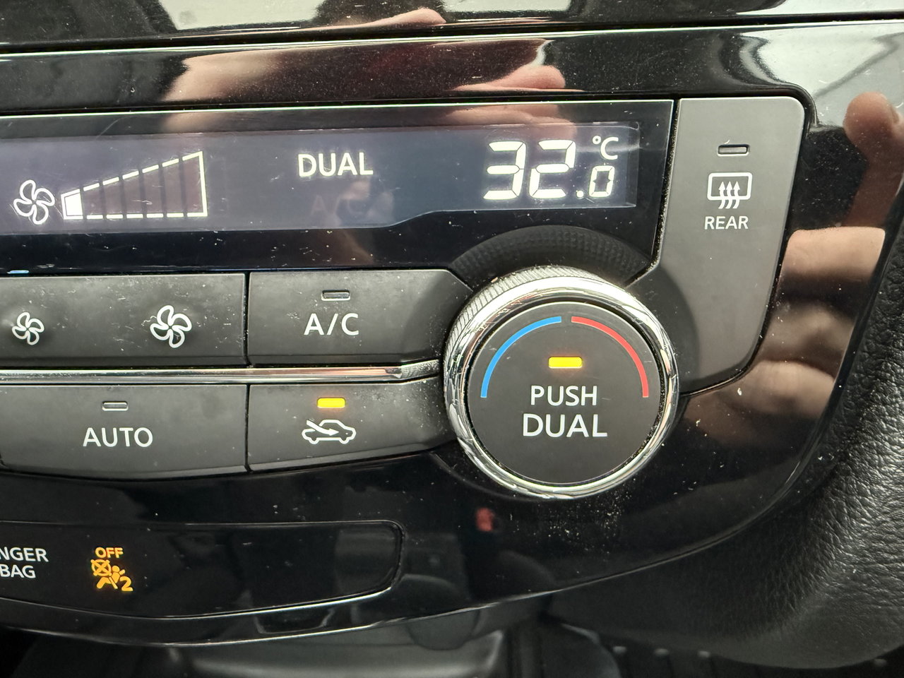 2018 Nissan Rogue SL-26