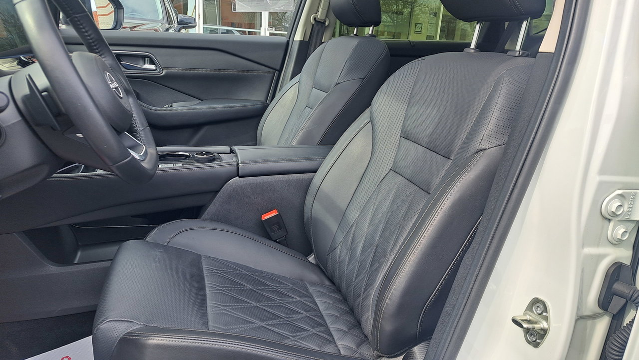 2024 Nissan Rogue Platinum-8